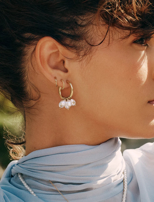 Pearl Signet Hoops Gold