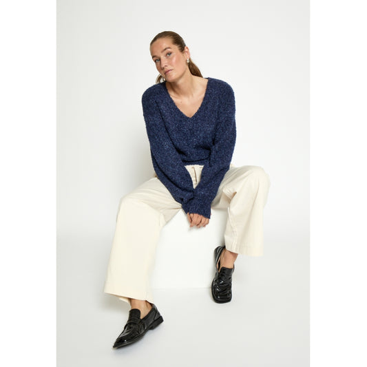 Jennie V-Neck Knit
