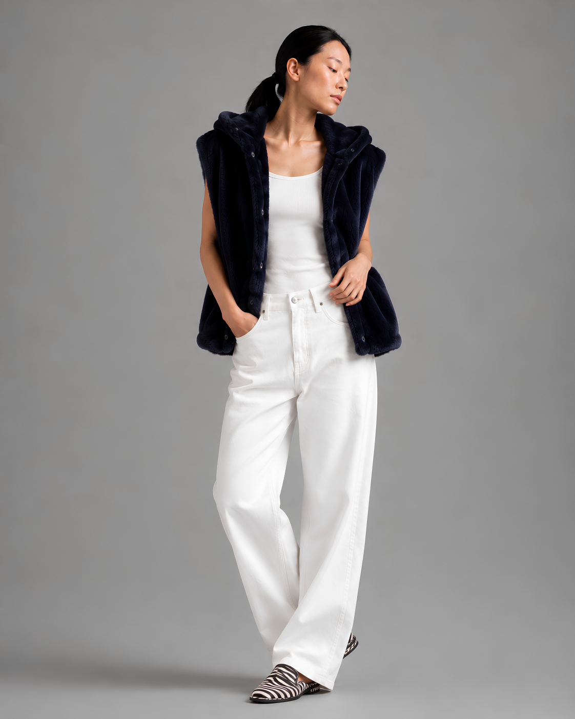 Faux Fur Sleeveless Jacket