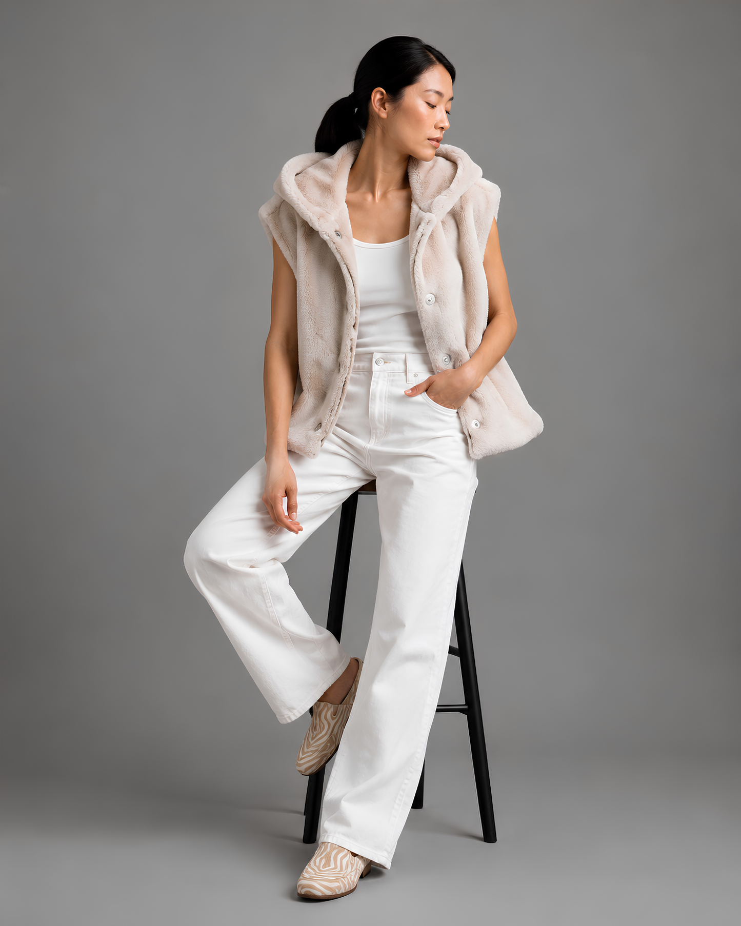 Faux Fur Sleeveless Jacket
