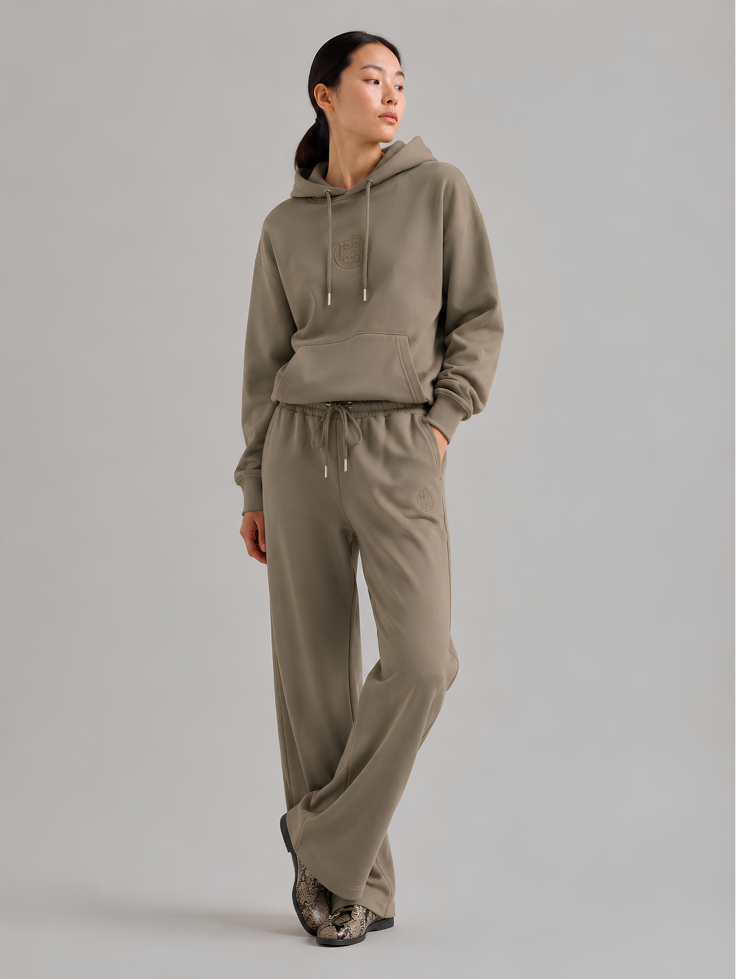 LR-NUKA 21 Sweatshirt