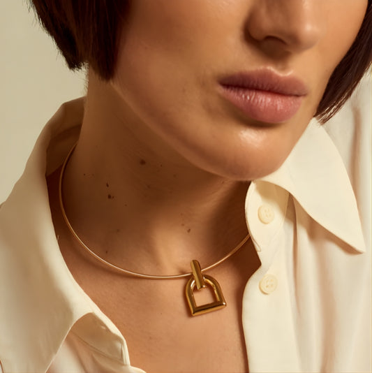 Ascot Stirrup Choker