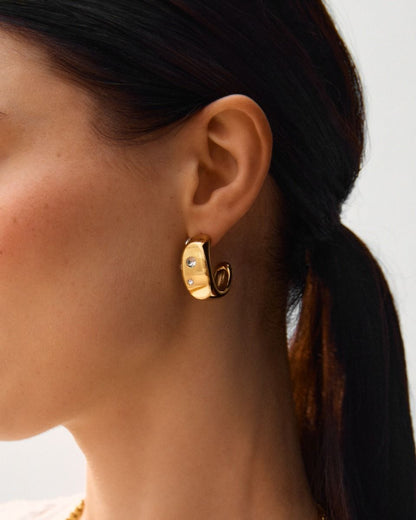 Selena Hoops