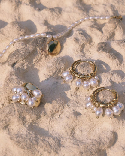 Pearl Signet Bracelet Multi Gold