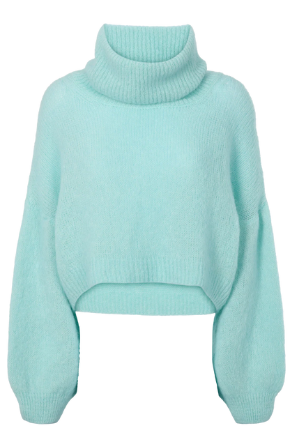 Andrea Rollneck Cropped Alpaca Pullover